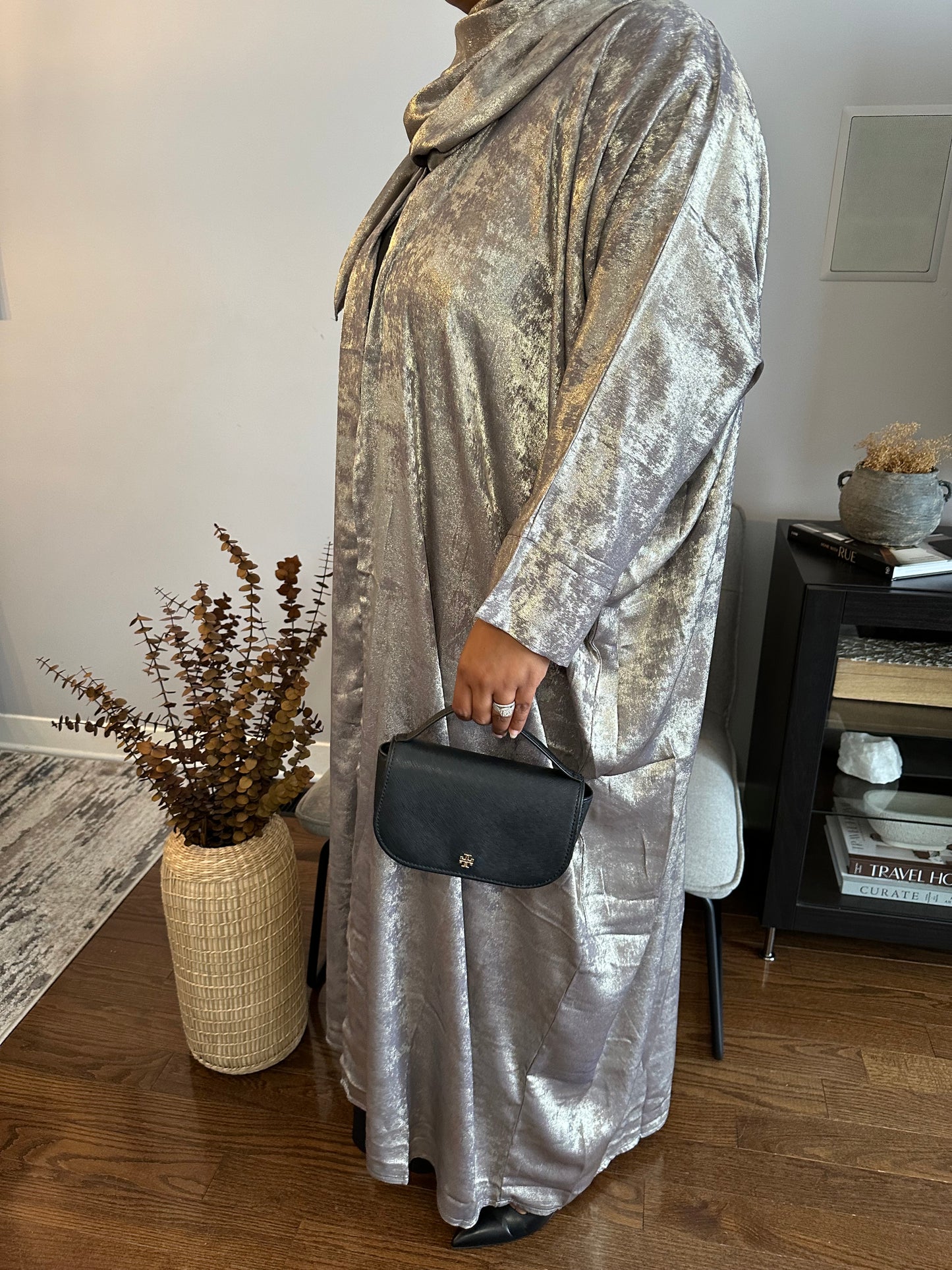 Foil Abaya