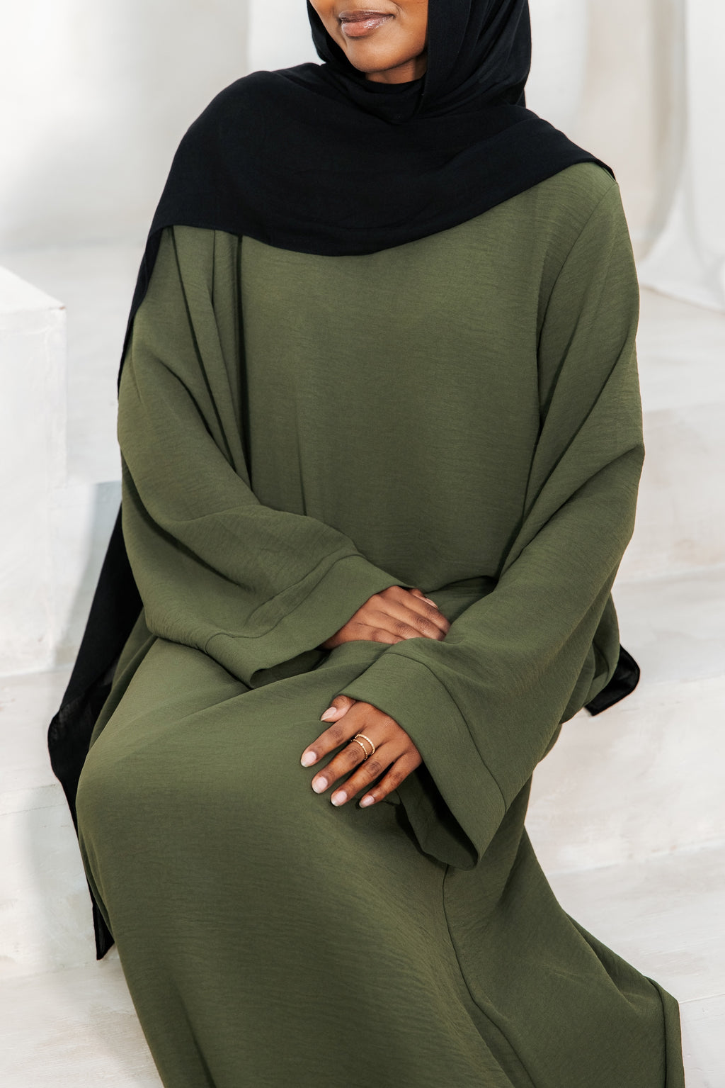 Crepe Abaya Closed